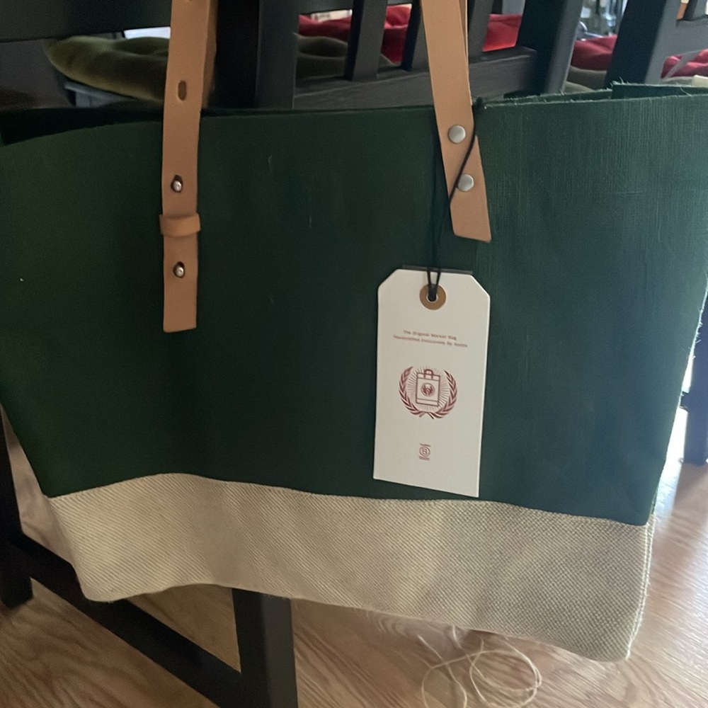New Apolis Shoulder Market Bag in Green
